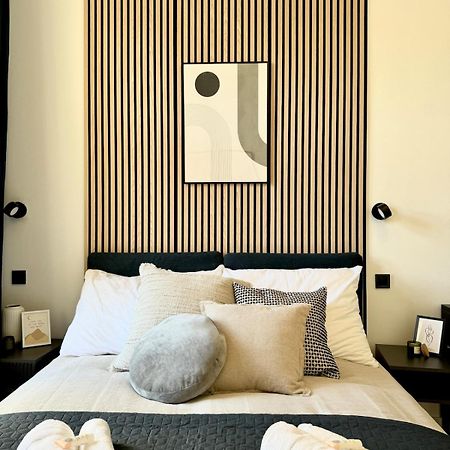 10 Minutes Charles Bridge Modern Apartment, Prague Exterior photo