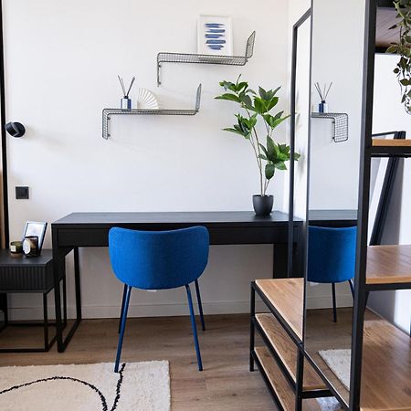 10 Minutes Charles Bridge Modern Apartment, Prague Exterior photo